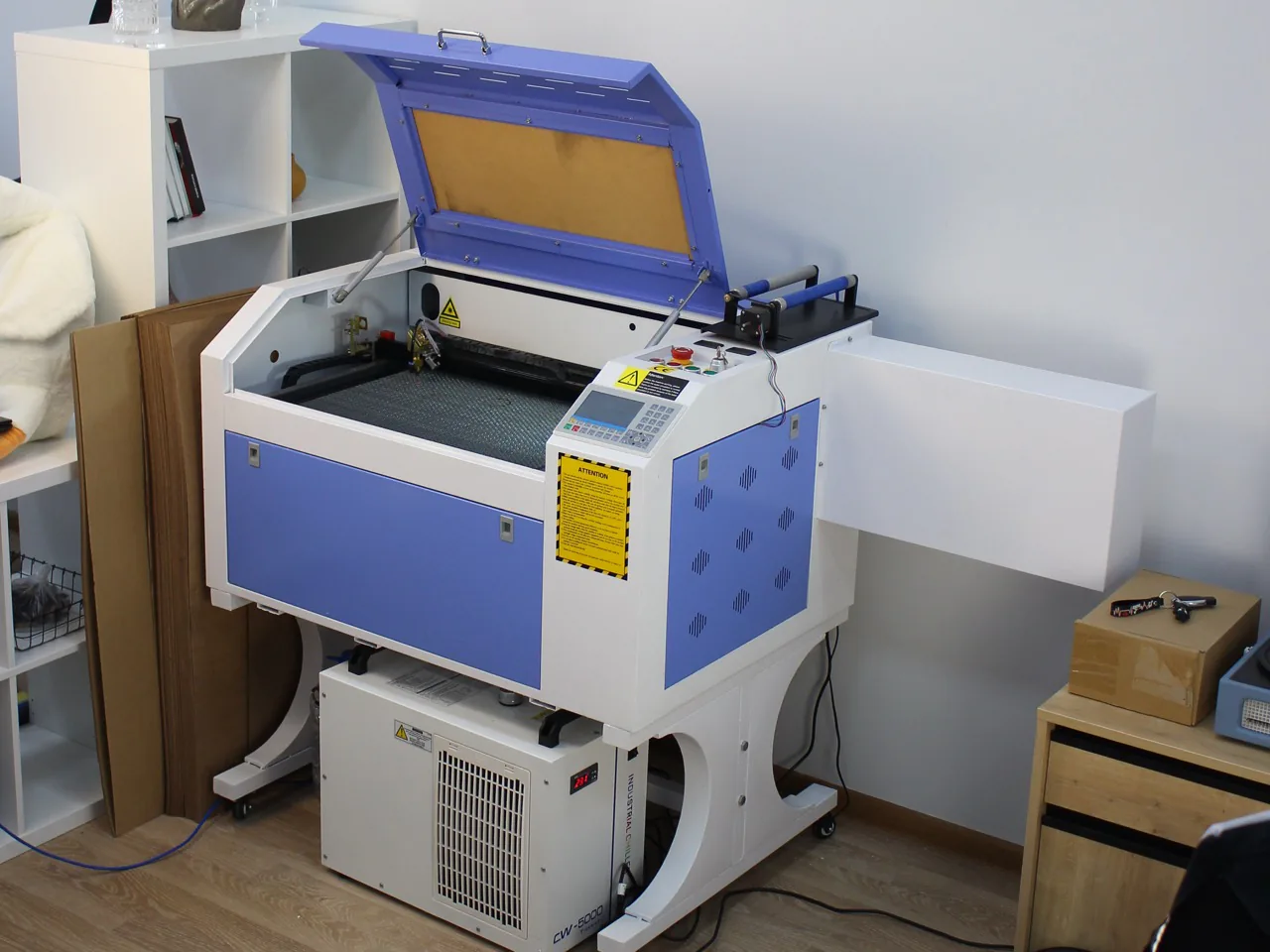 Лазерный станок CO2 с ЧПУ | 600x400 | 100 Вт | Ruida